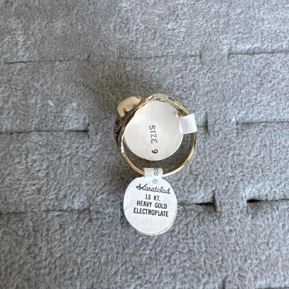 Unbranded Women's White and Gold Jewellery